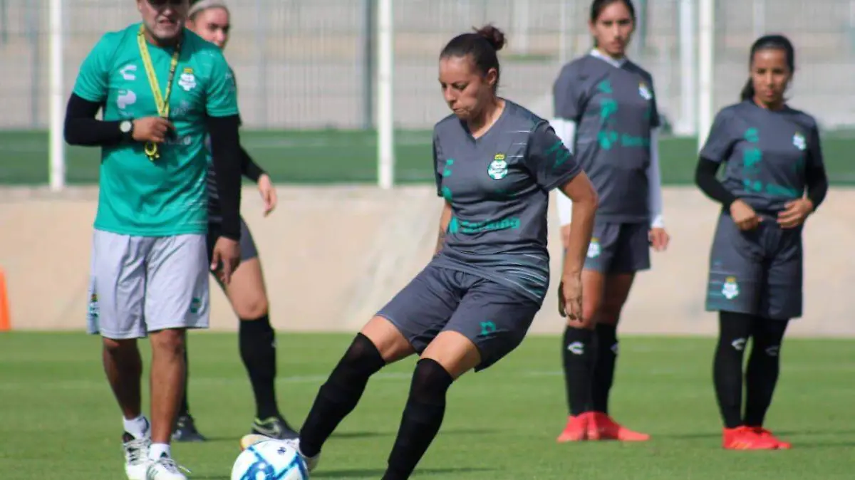 09 Santos Femenil se prepara para enfrentar a Tigres